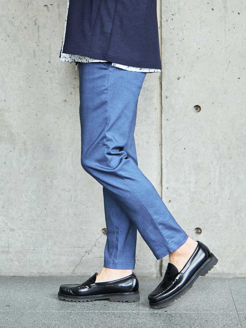 WEB限定ハイストレッチアンクルテーパードパンツ