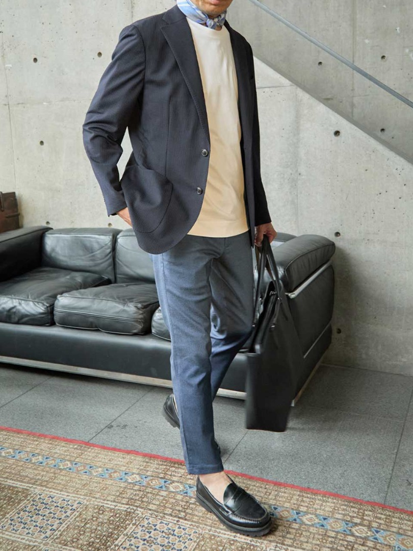 WEB限定ハイストレッチアンクルテーパードパンツ