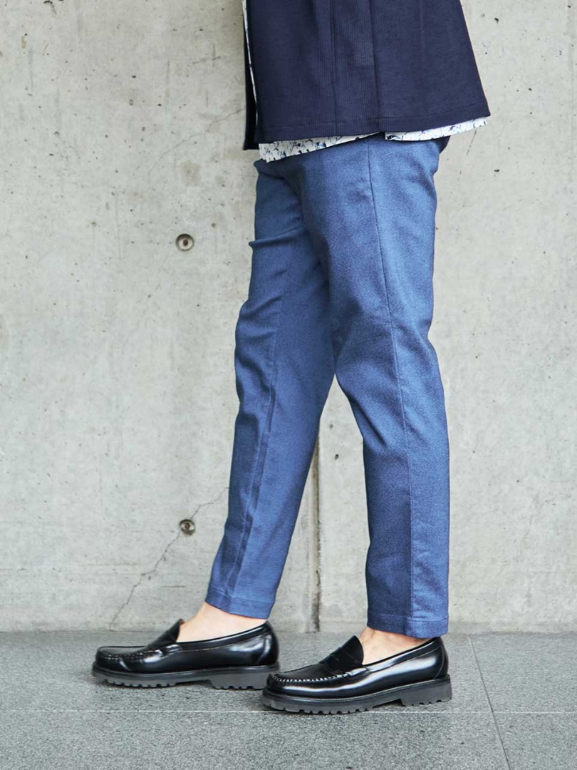 WEB限定ハイストレッチアンクルテーパードパンツ