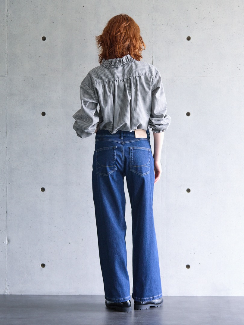 INDIGO バックスタイル全身
