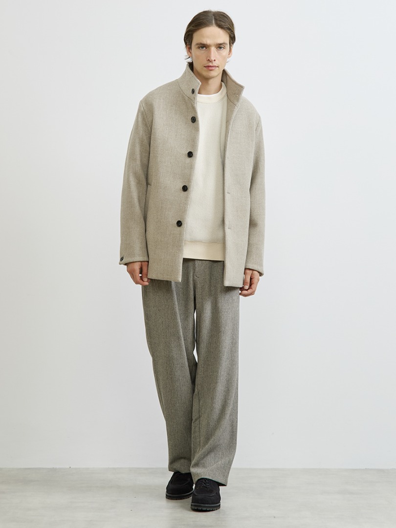 MEN'S MELROSE アヤメルトンスタンドハーフコート 全身スタイリング